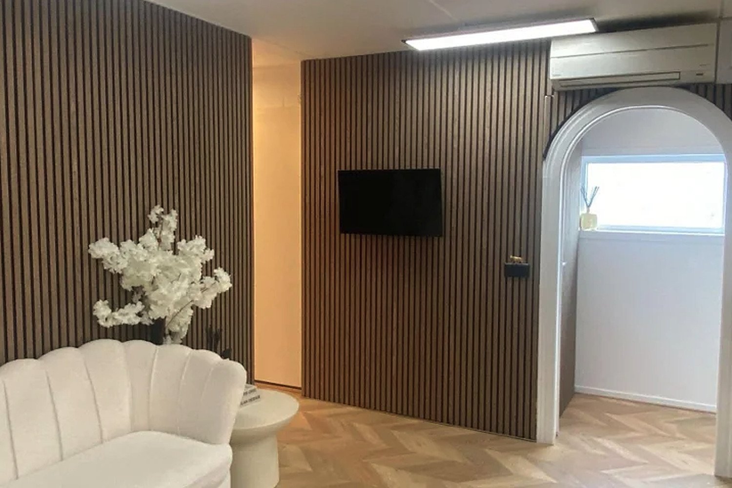 Behandelkamer van S.W Clinic in Veenendaal, dichtbij Bennekom